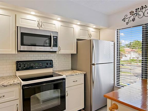 3rd image of 6285 Bahia Del Mar Blvd APT 204