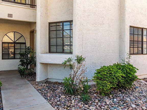 4th image of 930 N MESA Drive #1097
