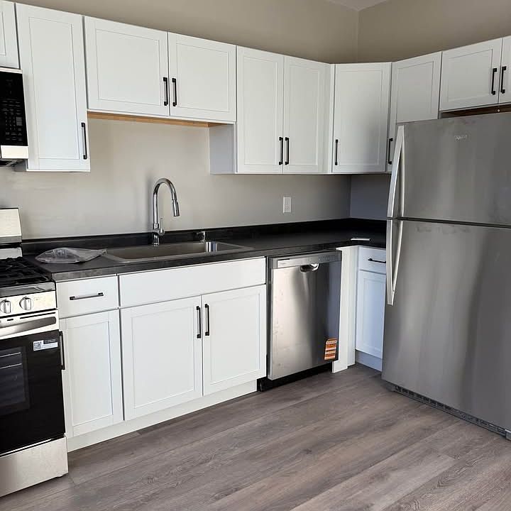 1st image of 230 Kirkwood Blvd #2