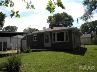 410 Chestnut St, Pekin, IL 61554