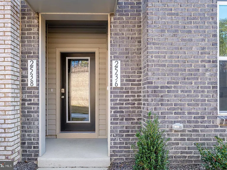 2536 Neabsco Common Pl — Photo 2