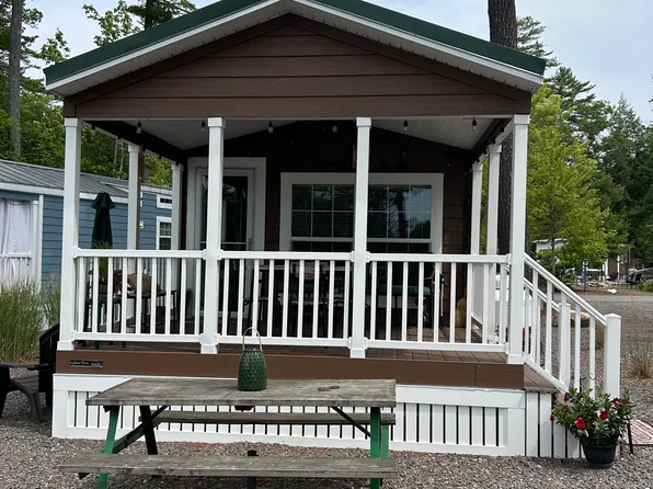261 Point Sebago Rd #759, Casco, ME 04015