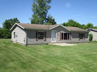 125 Pleasant Run Dr, Markleville, IN 46056
