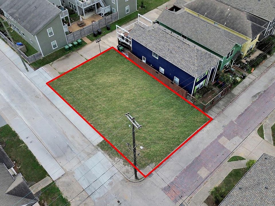 1st image of 1301 & 1303 0 Andrews Mathews St