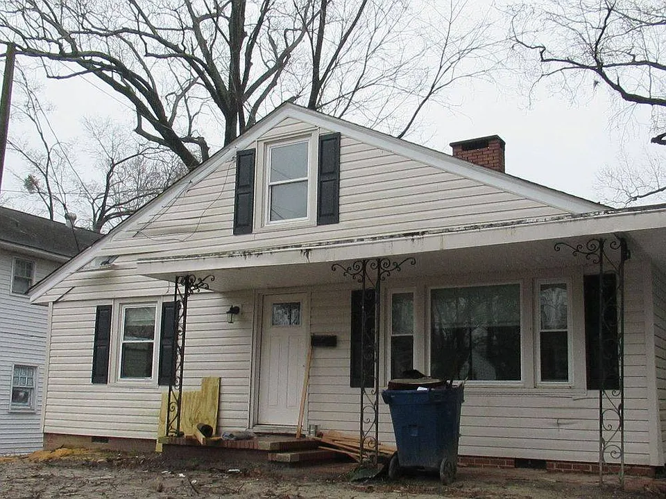115 S Rotary Ave