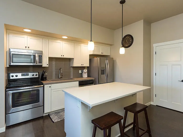 13915 SW Meridian St #109 — Photo 2