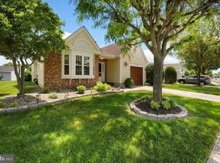 698 Cascade Dr N, Mount Laurel, NJ 08054