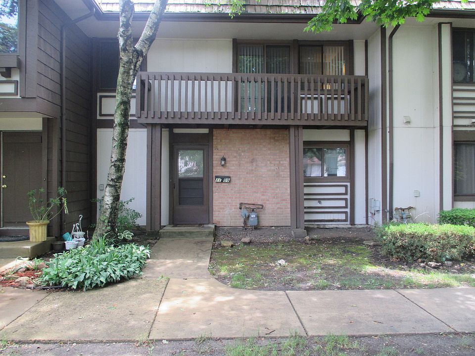 1st image of 1109 Court B #1109