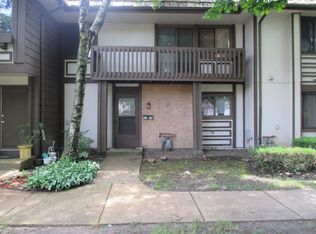 1109 Court B #1109, Hanover Park, IL 60133