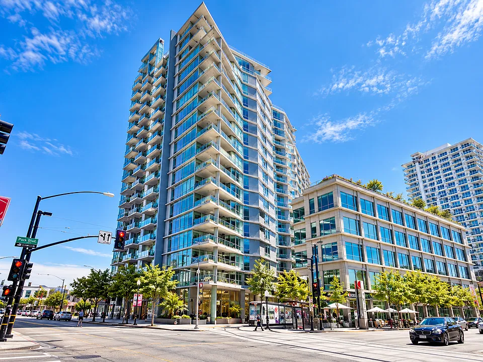 1080 Park Blvd #1903