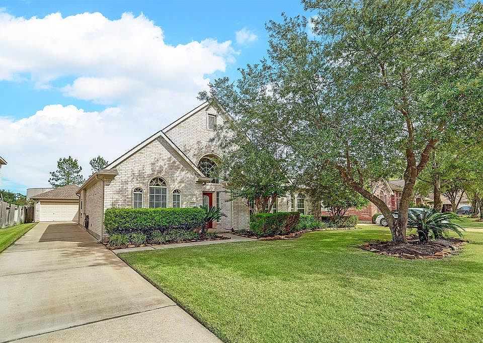 1st image of 13742 Lakewood Meadow Dr