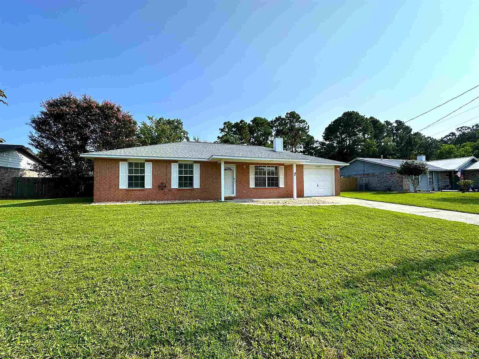 3 bed, 1230 sqft, $1,695 — Photo 1