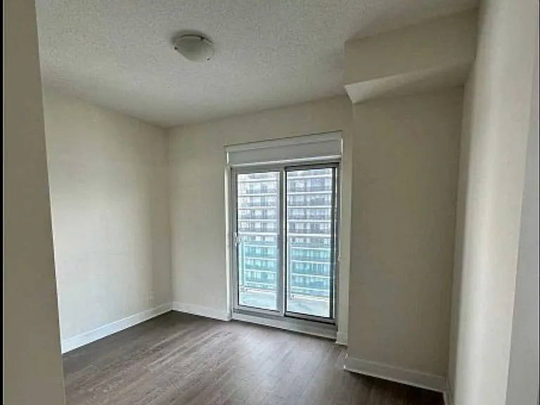 33 Shore Breeze Dr #1809 — Photo 10