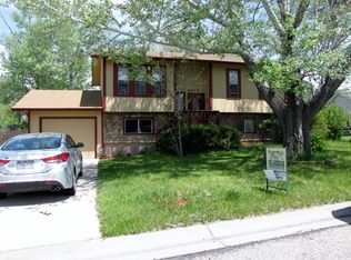 6012 Polaris Dr, Fort Collins, CO 80525