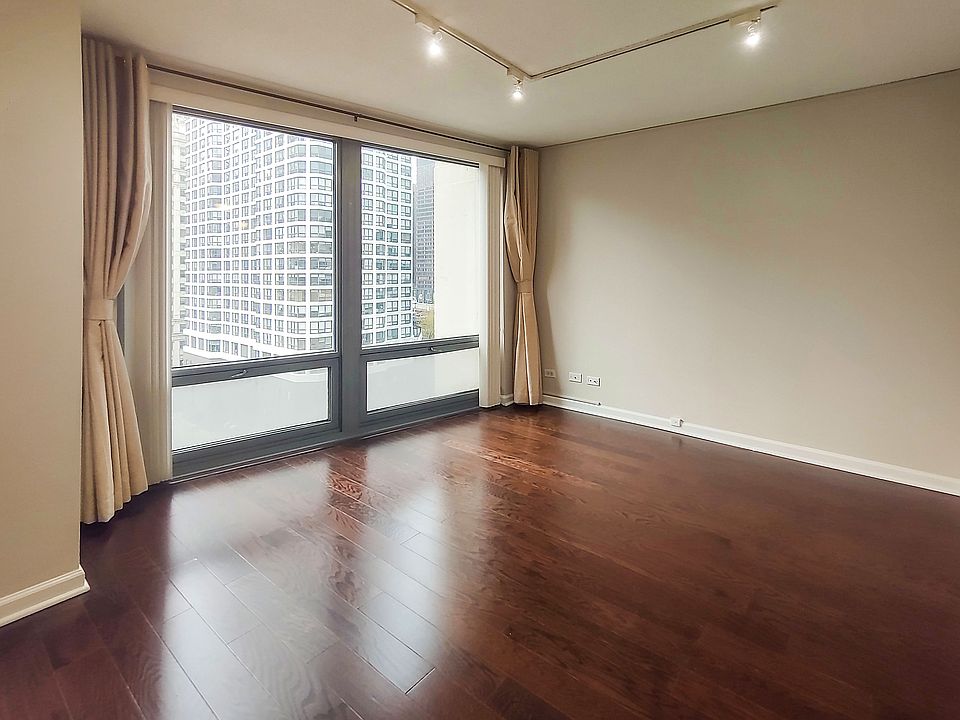1st image of 440 N Wabash Ave APT 1212