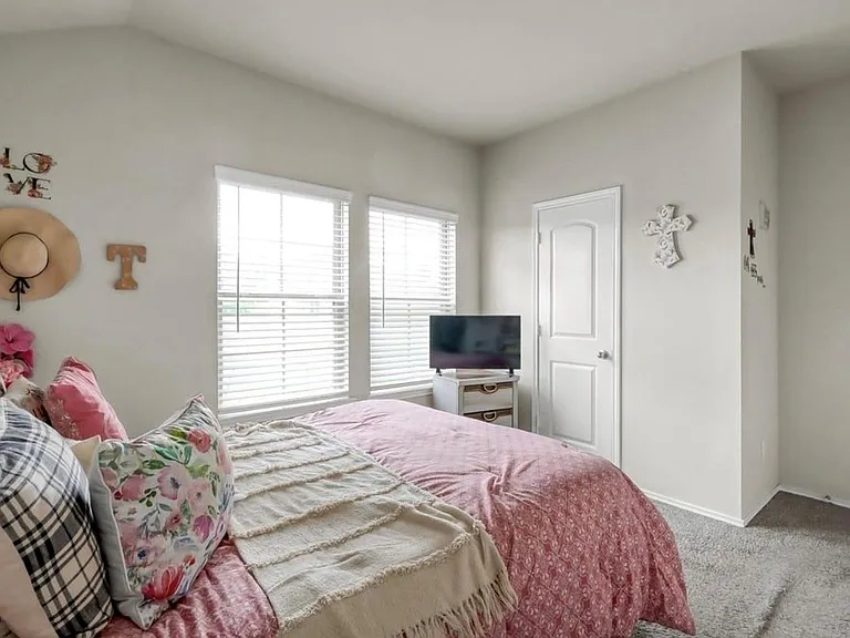 2290 Strong Horse Dr — Photo 19