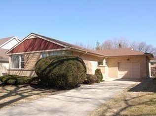 8327 Kilbourn Ave, Skokie, IL