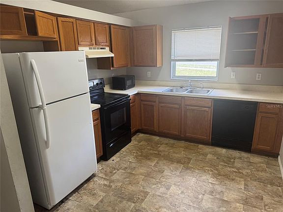 3rd image of 5618 Piney Ridge Dr