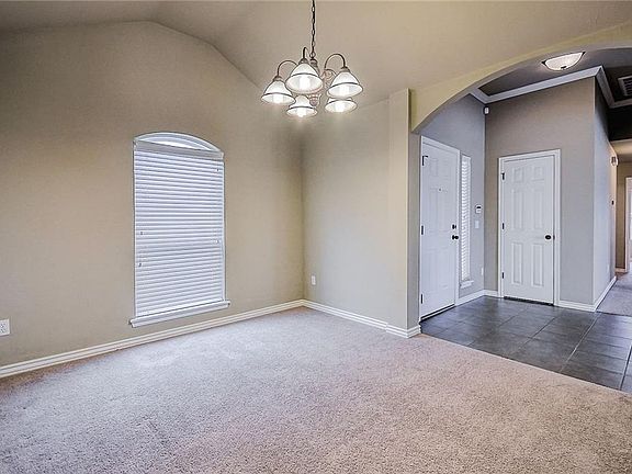 5th image of 308 Dollina Dr