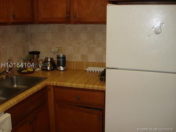 5th image of 3730 Inverrary Dr APT 1N