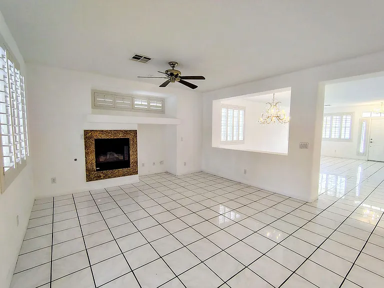267 Daisy Gold Ct — Photo 3
