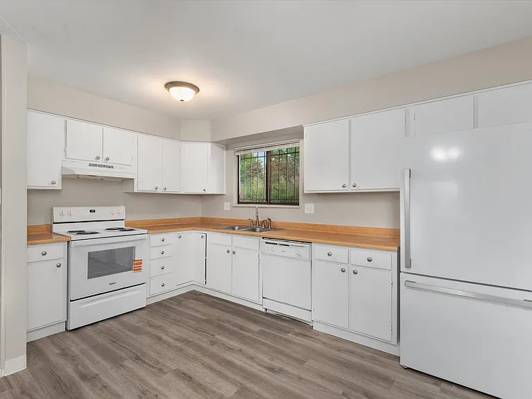 1596 S Norfolk St — Photo 5