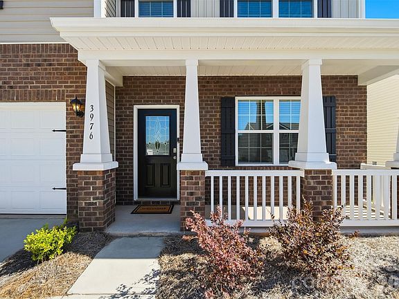 3rd image of 3976 Ashton Dr NW