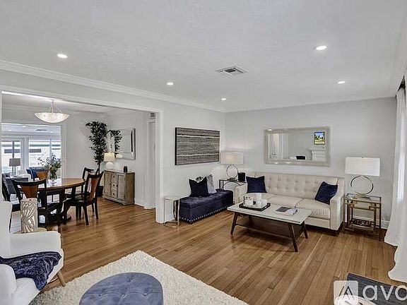 4th image of 400 S Swinton Ave
