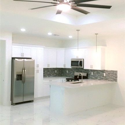 5th image of 2800 Dora Cir