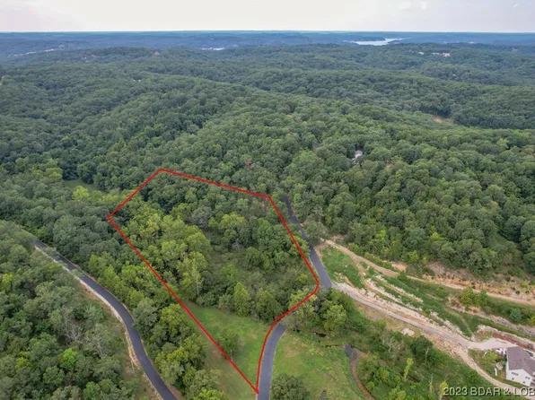 Winery Hills Est, Linn Creek, MO 65052