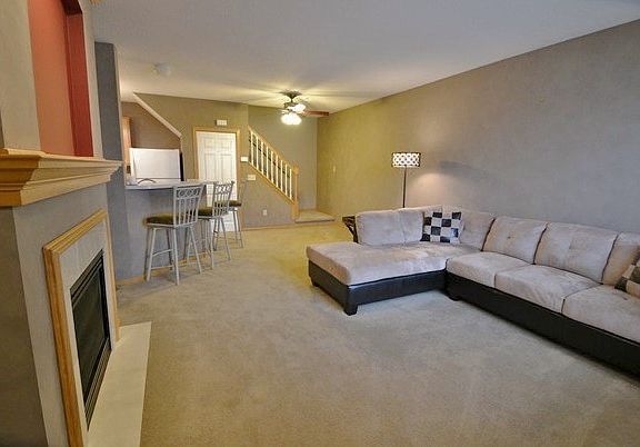 3rd image of 3635 Lawndale Ln N Unit 2