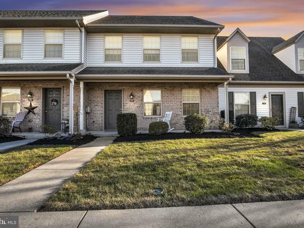 181 Melbourne Ln, Mechanicsburg, PA 17055