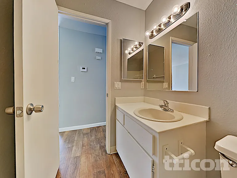2333 Nancy Ln — Photo 9