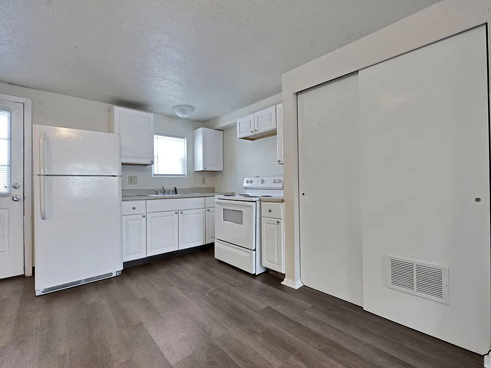 3011 Markham Rd #3011D