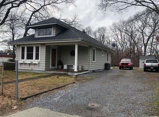 30 Buckley Rd, Patchogue, NY 11772