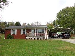 2736 Old McKenzie Hwy, Henry, TN 38231