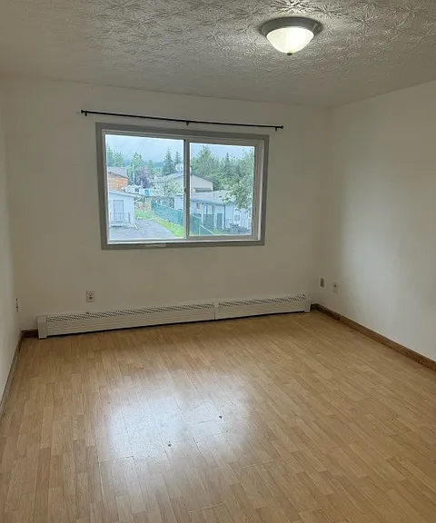1300 Valley St #B — Photo 9