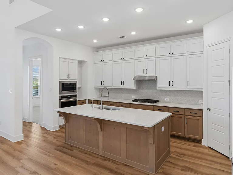 1905 Rhea Ct — Photo 10