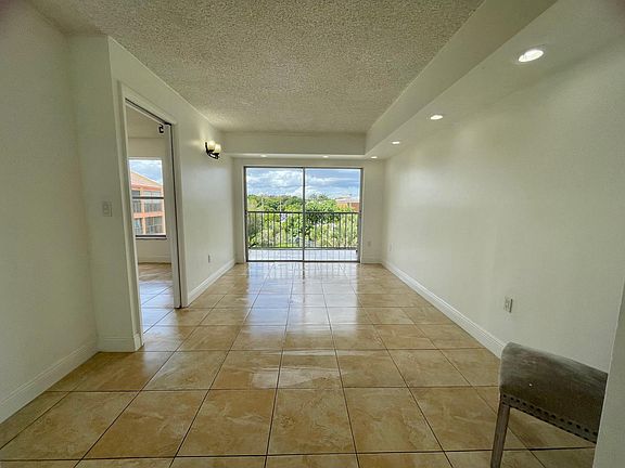 2nd image of 9405 W Flagler St APT D403