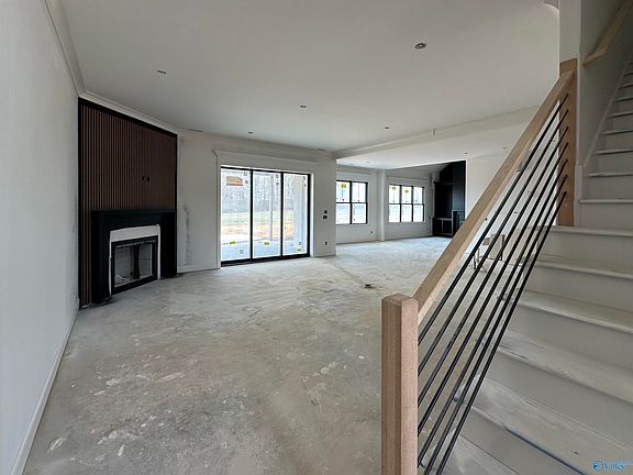 4th image of 118 Sydney School Way