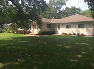 3608 Leroy St, Deephaven, MN 55391