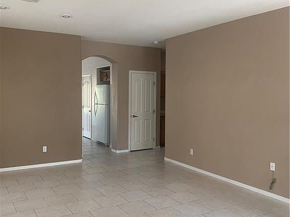 4th image of 1104 Oceanwood Ave