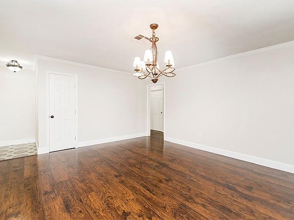 5th image of 3601 Kent Dr
