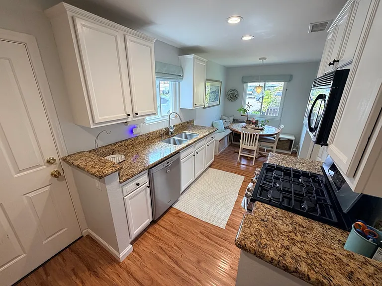 757 Teaberry St — Photo 10