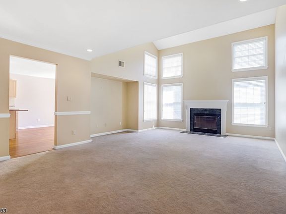 4th image of 6 Waldeck Ct #40