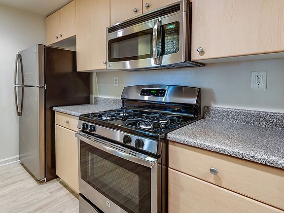 2nd image of 2601 Hilltop Dr #10238