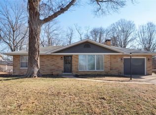 620 Bridgeview Dr, Columbia, IL 62236