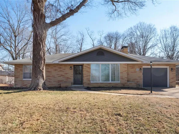 620 Bridgeview Dr, Columbia, IL 62236