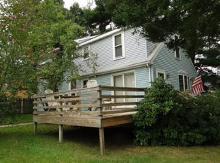 19 Potter St, Cranston, RI 02910