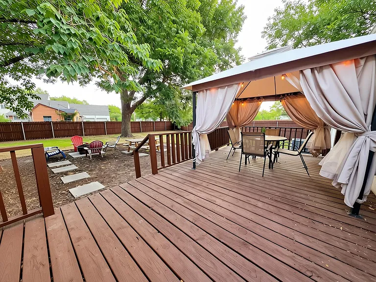4337 Hopkins Ave — Photo 3